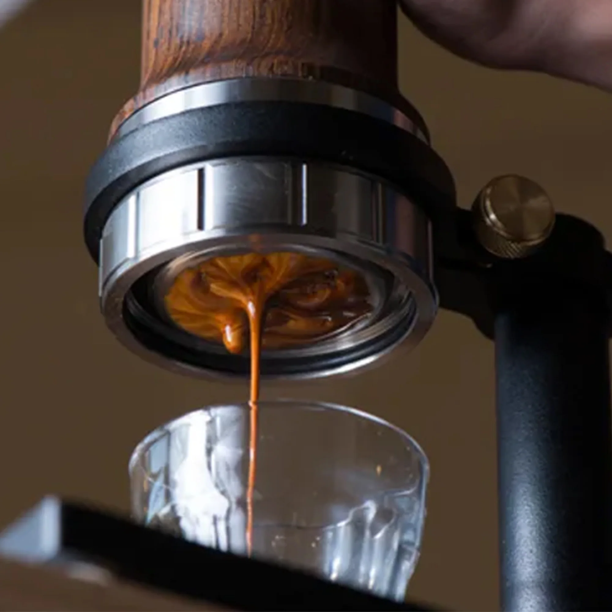 ARAM Manual Espresso Maker + Steel Support - Image 4