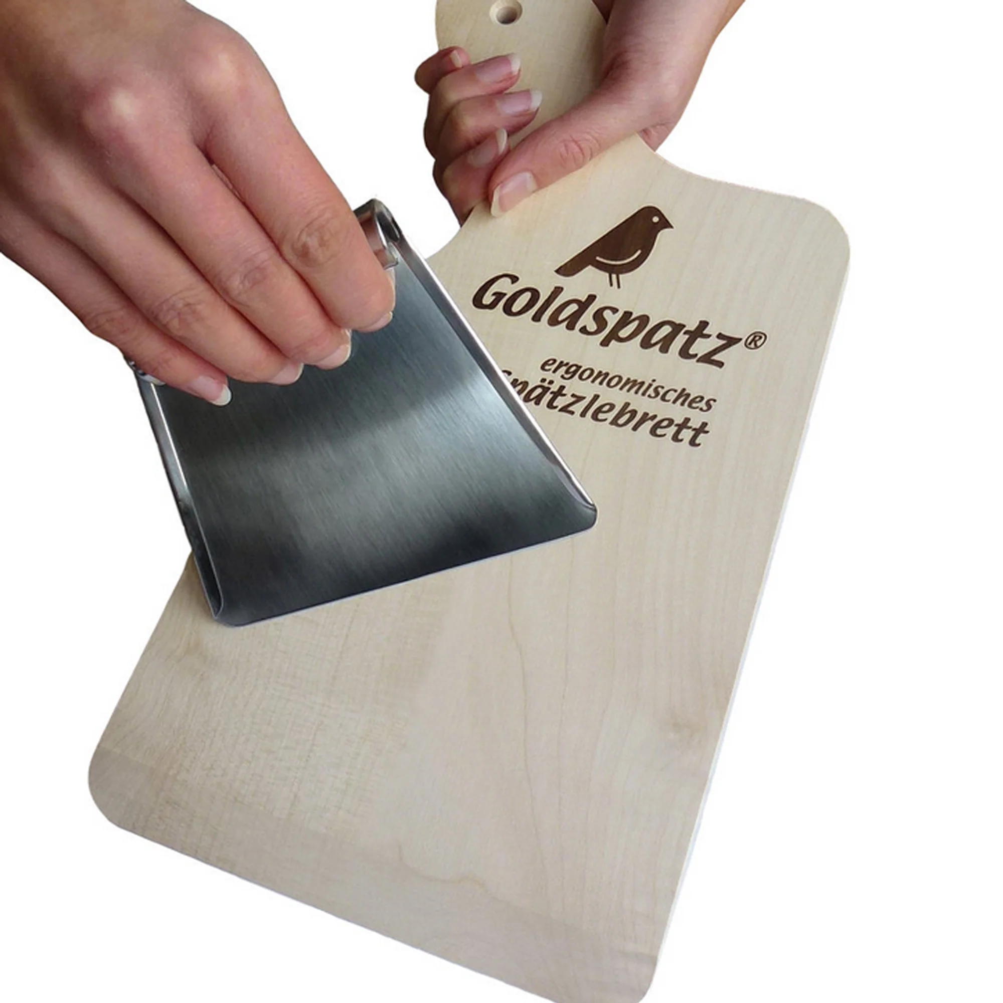 Goldspatz Ergonomic Spaetzle Board with Scraper - Image 4